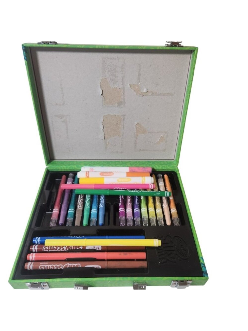 Crayola Silly Scents Art Case Green Scented Markers and Crayons Fruit Characters